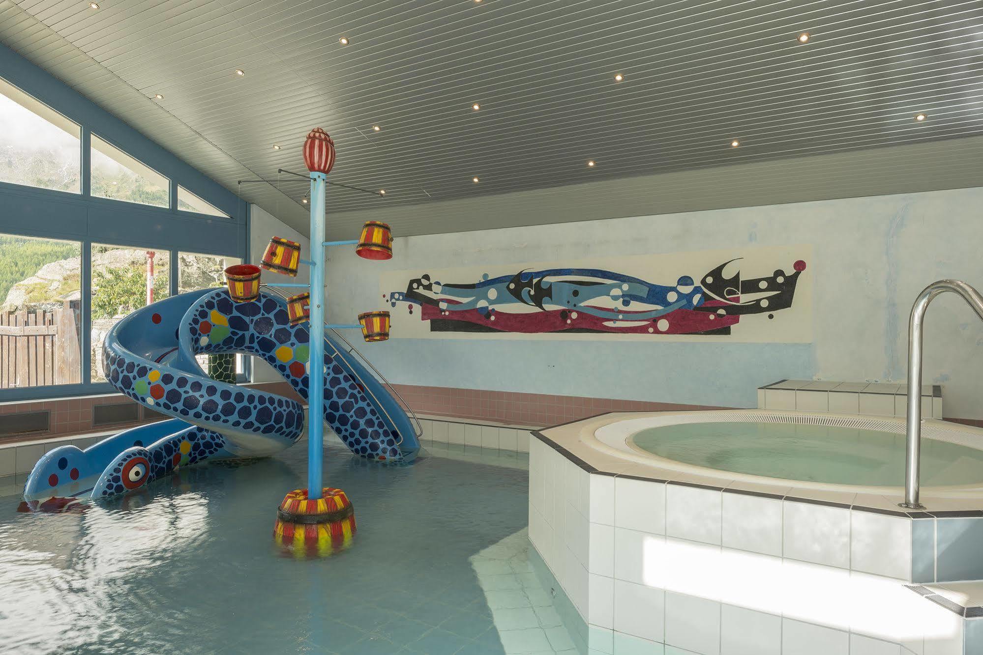 Wellnesshostel4000 Saas-Fee